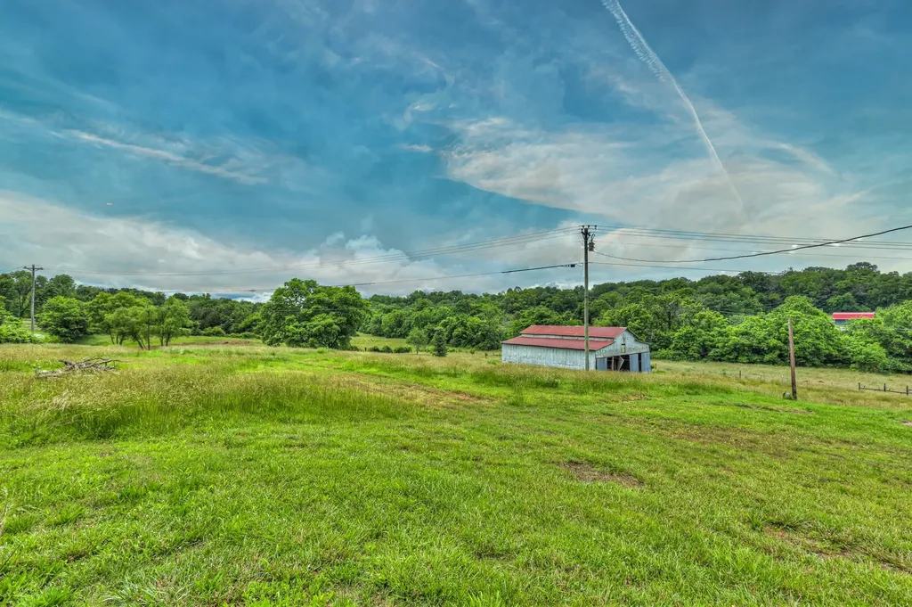 4861 Bethesda Road Thompsons Station TN 37179