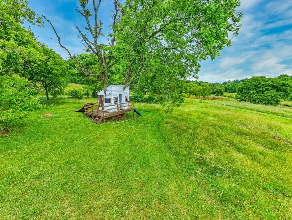 4861 Bethesda Road Thompsons Station TN 37179