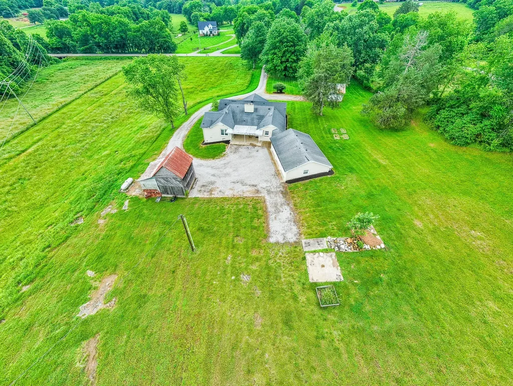 4861 Bethesda Road Thompsons Station TN 37179