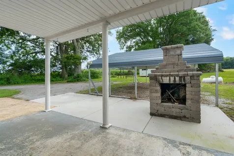 4237 Old Alto Highway Decherd TN 37324