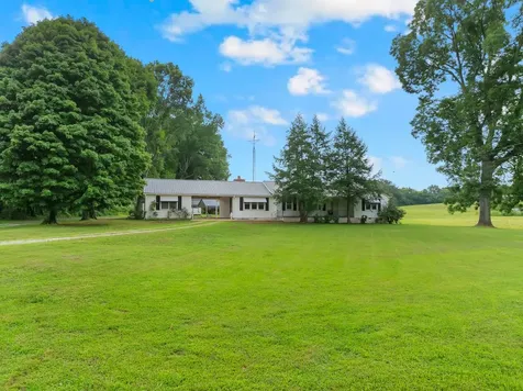 4237 Old Alto Highway Decherd TN 37324