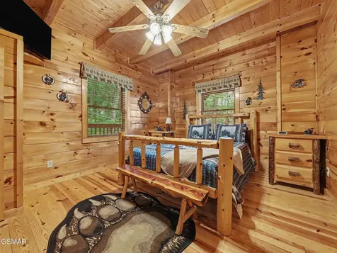 1944 E Mountain Way Sevierville TN 37876