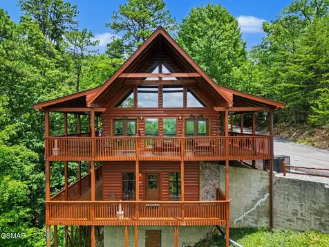 1944 E Mountain Way Sevierville TN 37876