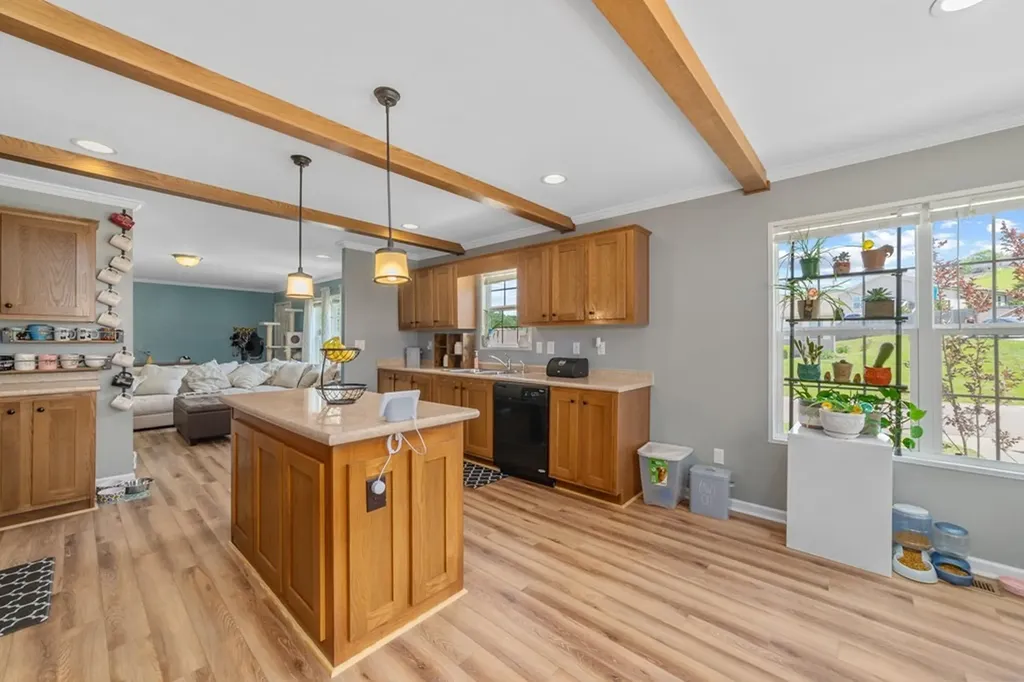 1186 Case View Road Dandridge TN 37725