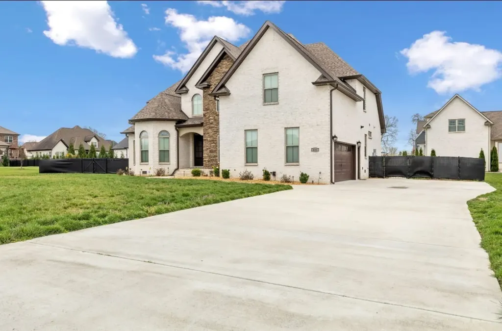 626 Reichert Court Murfreesboro TN 37130