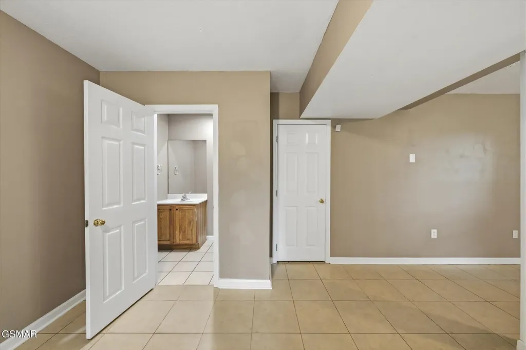 1134 Deer Trail Way Seymour TN 37865