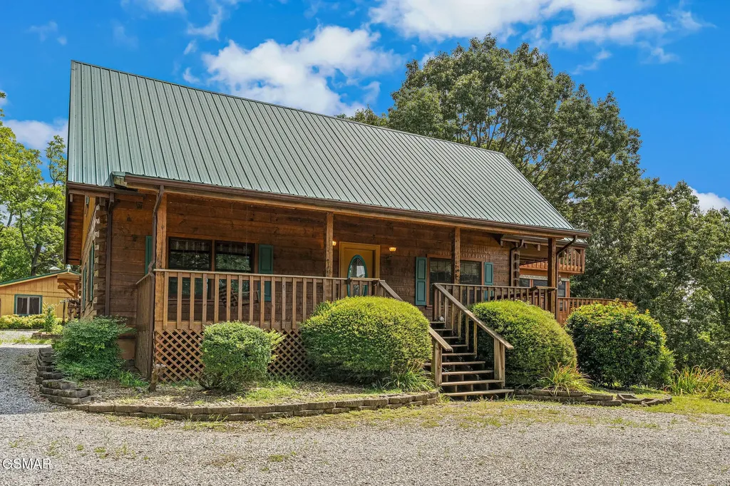 2452 Skyview Way Dandridge TN 37725