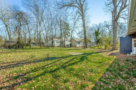 656 N Moore Road Chattanooga TN 37411