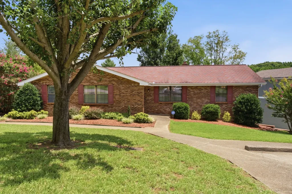 4778 A B Trenton Drive Hermitage TN 37076