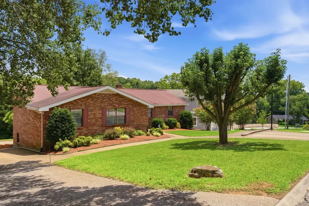4778 A B Trenton Drive Hermitage TN 37076