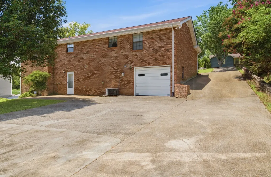 4778 A B Trenton Drive Hermitage TN 37076