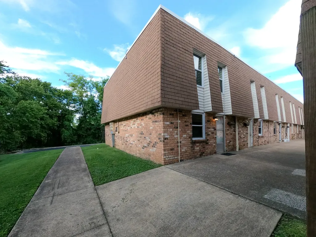 370 Wallace Road Nashville TN 37211