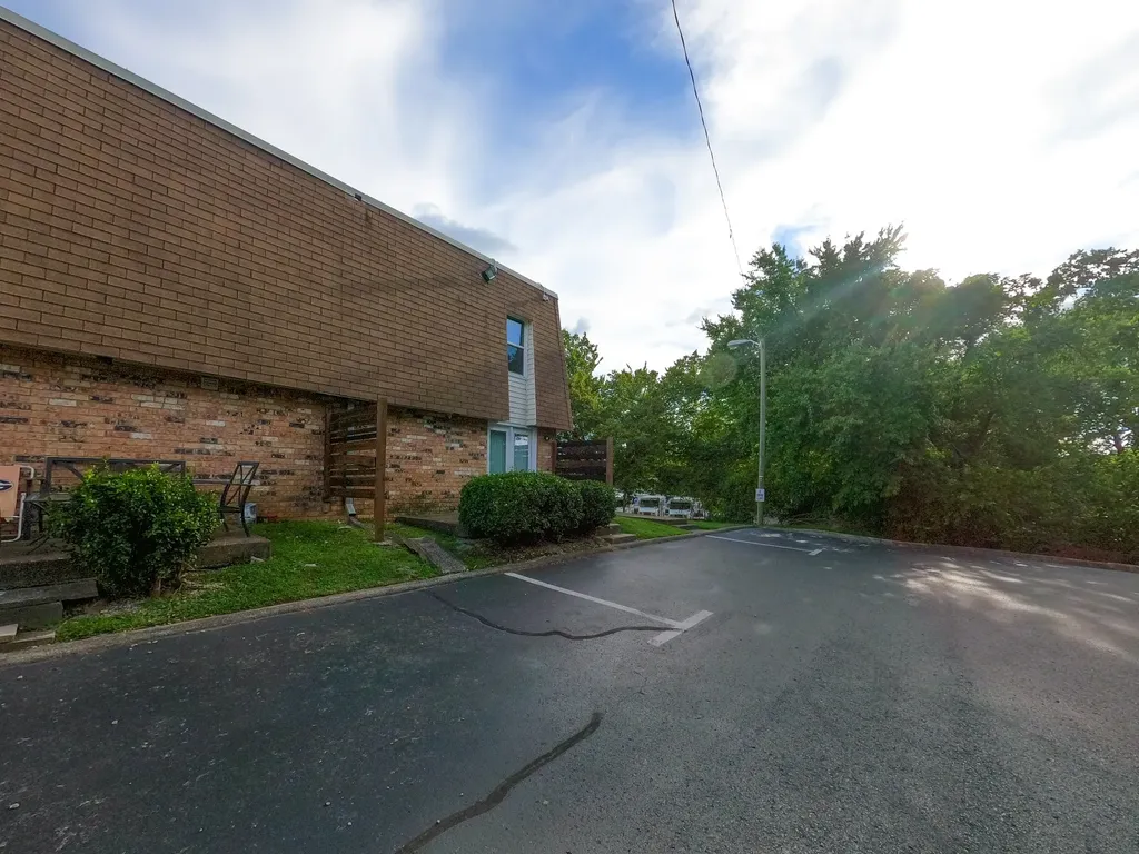 370 Wallace Road Nashville TN 37211