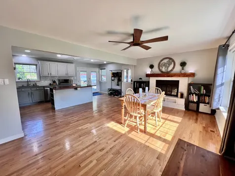 111 Gus Wallace Road Bumpus Mills TN 37028
