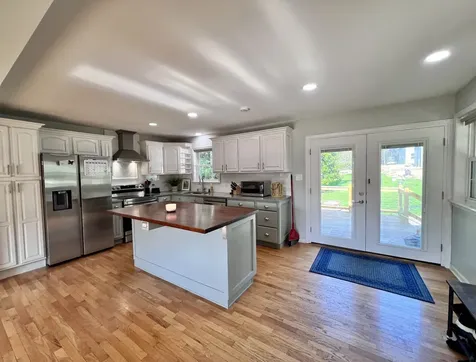 111 Gus Wallace Road Bumpus Mills TN 37028