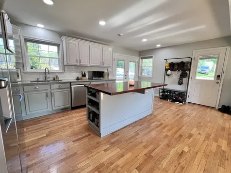 111 Gus Wallace Road Bumpus Mills TN 37028