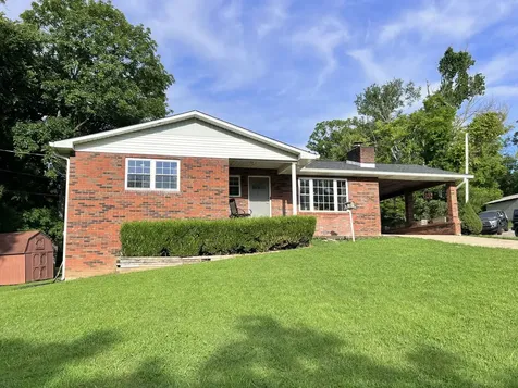 111 Gus Wallace Road Bumpus Mills TN 37028