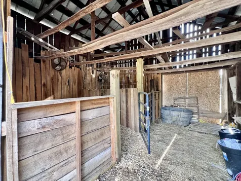 111 Gus Wallace Road Bumpus Mills TN 37028