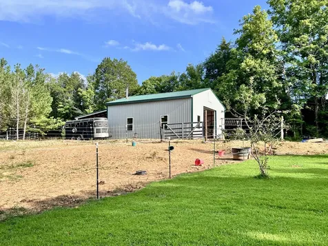 111 Gus Wallace Road Bumpus Mills TN 37028