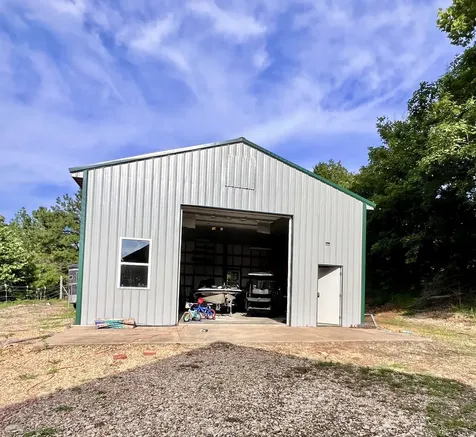 111 Gus Wallace Road Bumpus Mills TN 37028