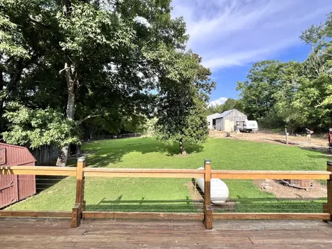 111 Gus Wallace Road Bumpus Mills TN 37028