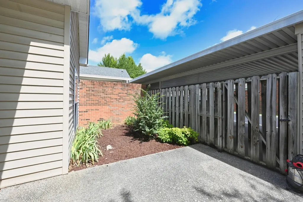 5 Hosier Court Lebanon TN 37087