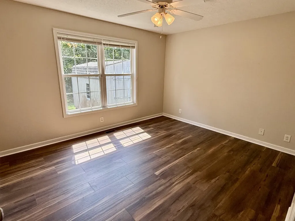 3275 Twelve Oaks Boulevard Clarksville TN 37042