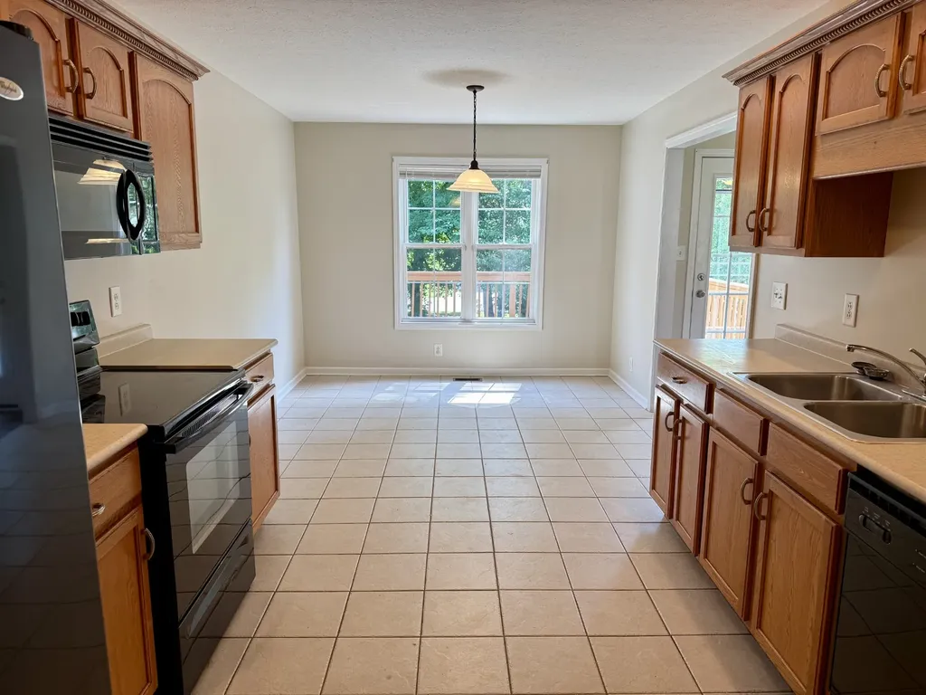 3275 Twelve Oaks Boulevard Clarksville TN 37042