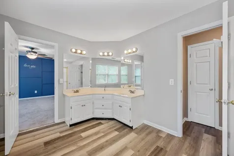 2415 Royal Fern Trail Chattanooga TN 37421