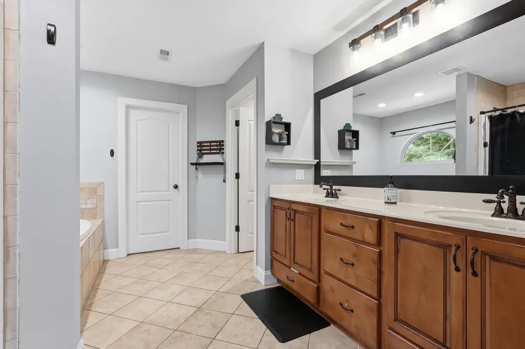 7311 Creek Ridge Drive Harrison TN 37341