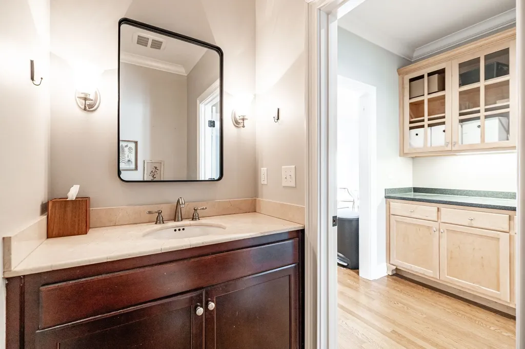 2224 Harding Place Nashville TN 37215
