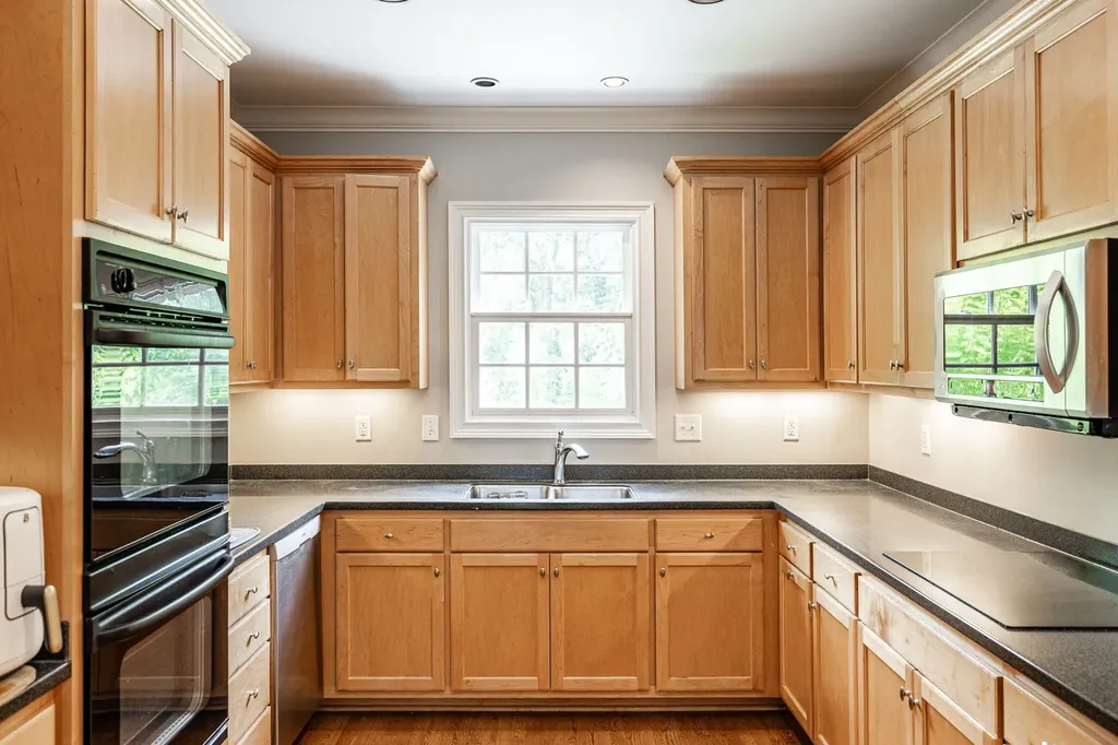 2224 Harding Place Nashville TN 37215