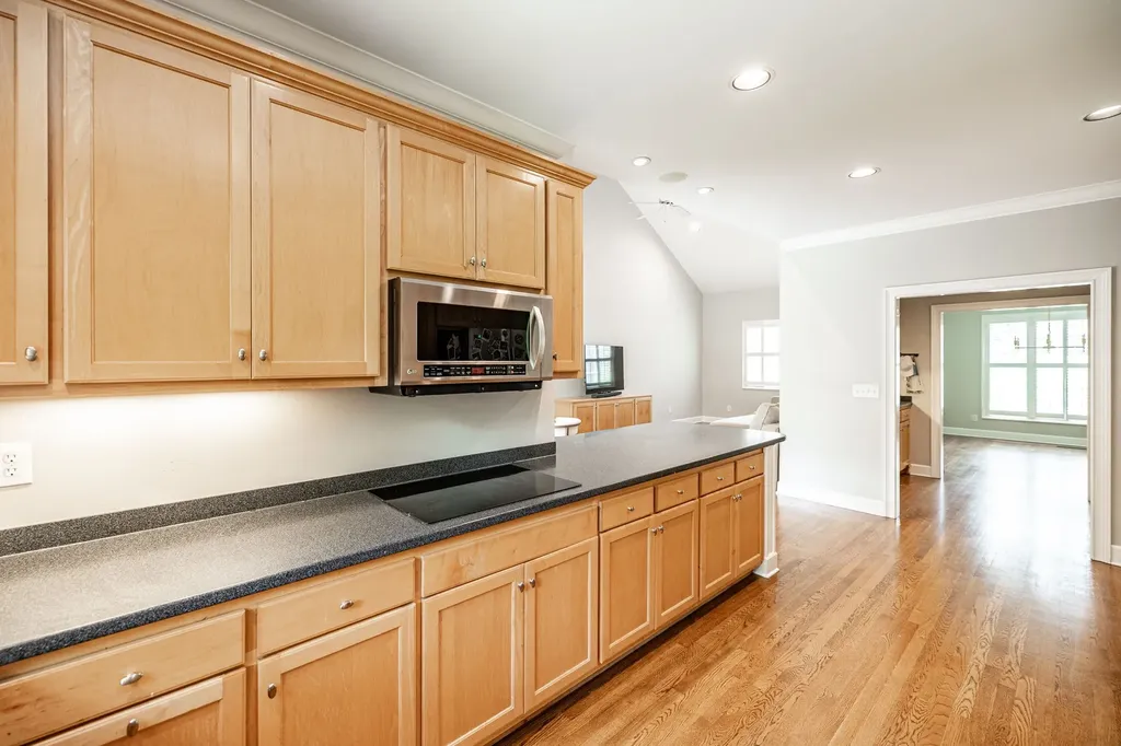 2224 Harding Place Nashville TN 37215