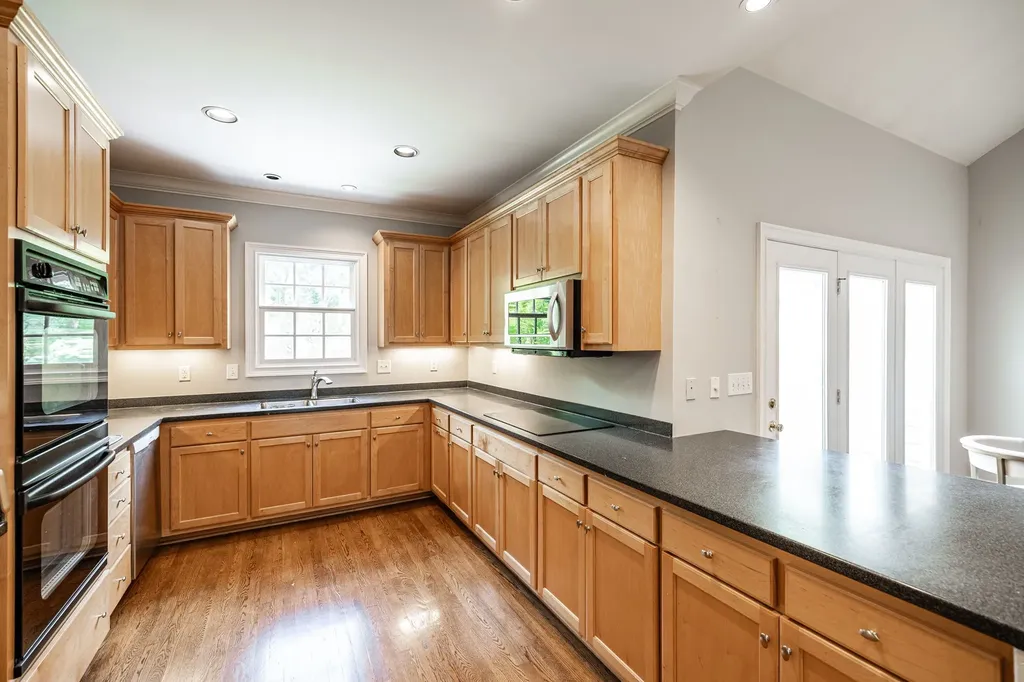 2224 Harding Place Nashville TN 37215