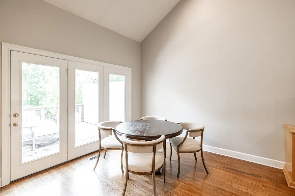 2224 Harding Place Nashville TN 37215