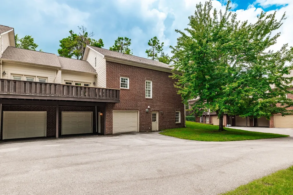 2224 Harding Place Nashville TN 37215