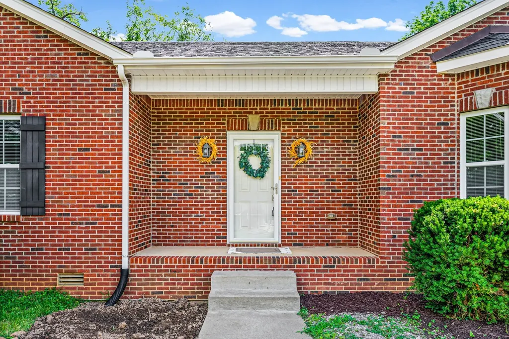 1145 Bagwell Road Clarksville TN 37043