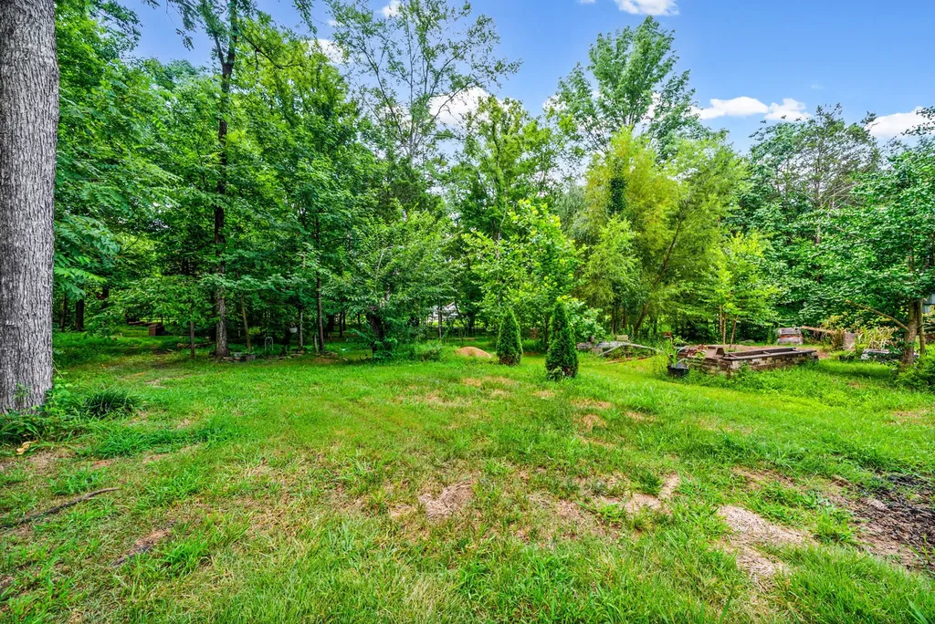 1145 Bagwell Road Clarksville TN 37043