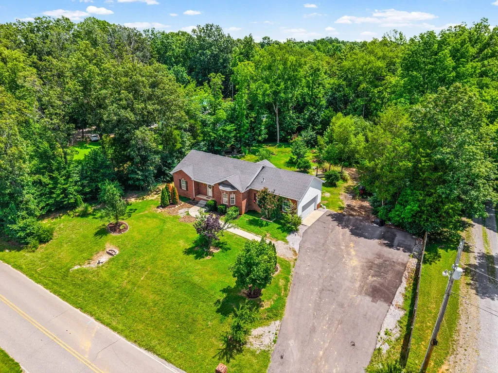 1145 Bagwell Road Clarksville TN 37043
