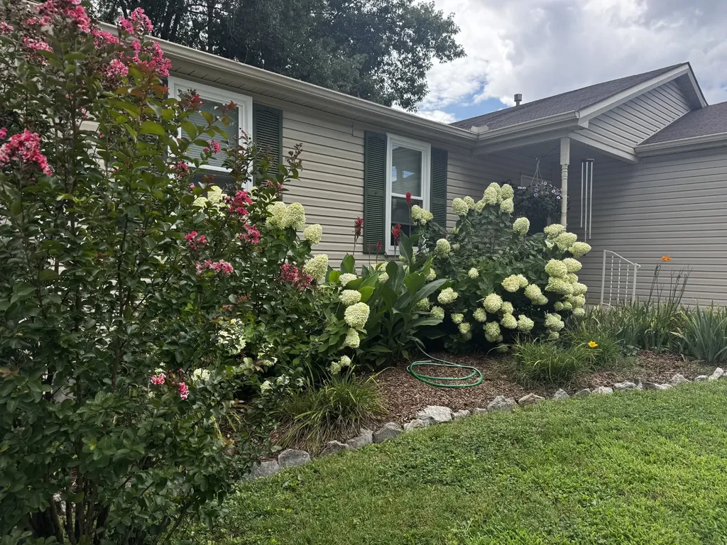 102 River Bend Road Hendersonville TN 37075