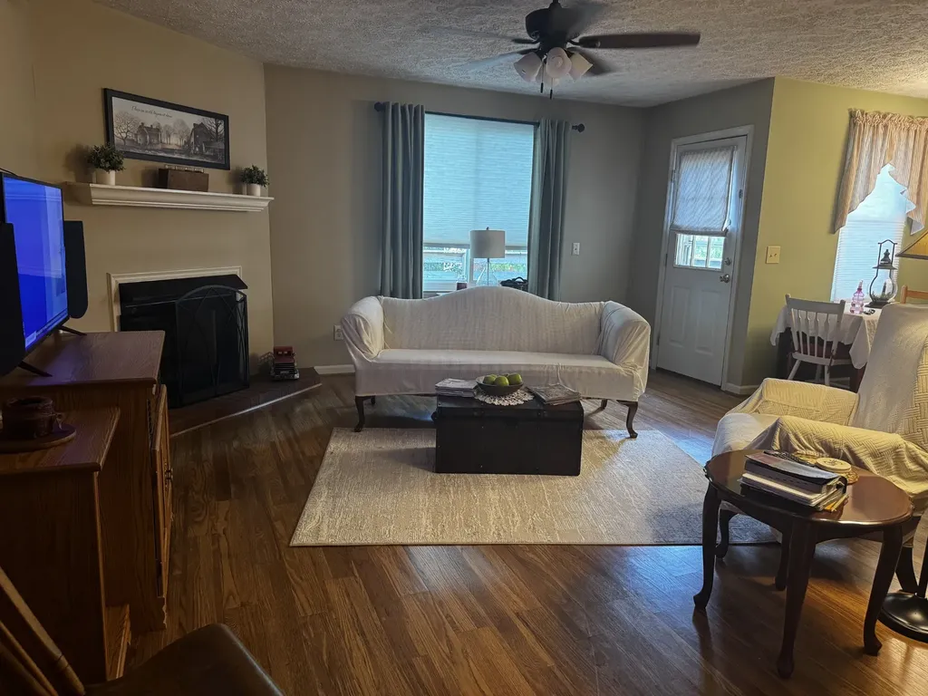 102 River Bend Road Hendersonville TN 37075