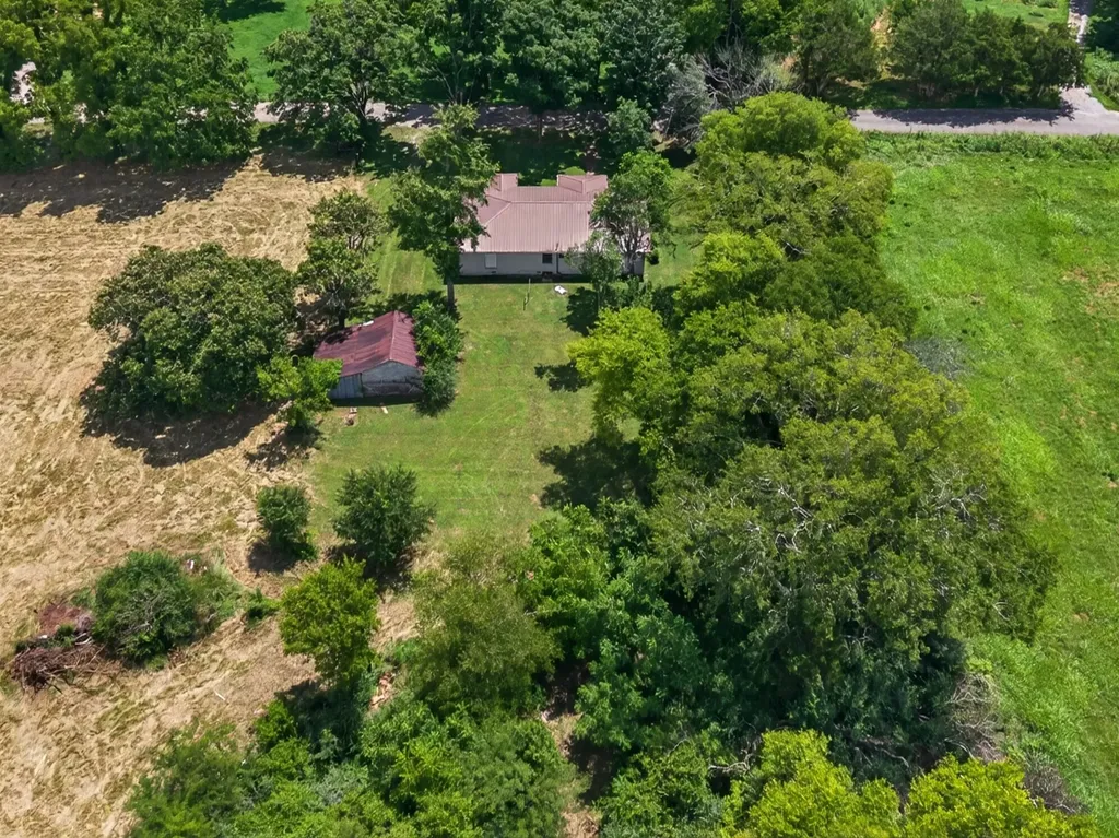 54 Hovis Bend Road Fayetteville TN 37334