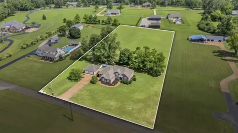 260 Kerr Farms Lane Savannah TN 38372