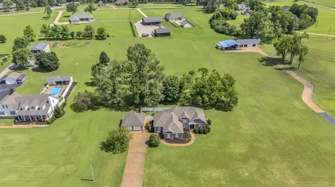 260 Kerr Farms Lane Savannah TN 38372