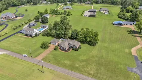 260 Kerr Farms Lane Savannah TN 38372