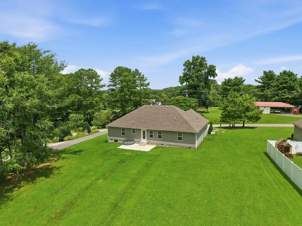 95 Luttrell Drive Winchester TN 37398