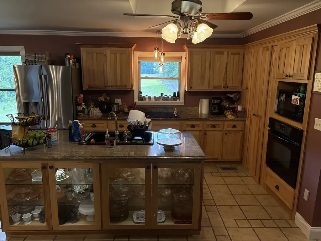 612 Francis Ferry Road Mcminnville TN 37110