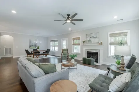 1502 Buttonwood Loop Chattanooga TN 37421