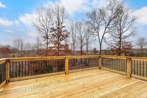 4251 Old Metal Road Palmyra TN 37142