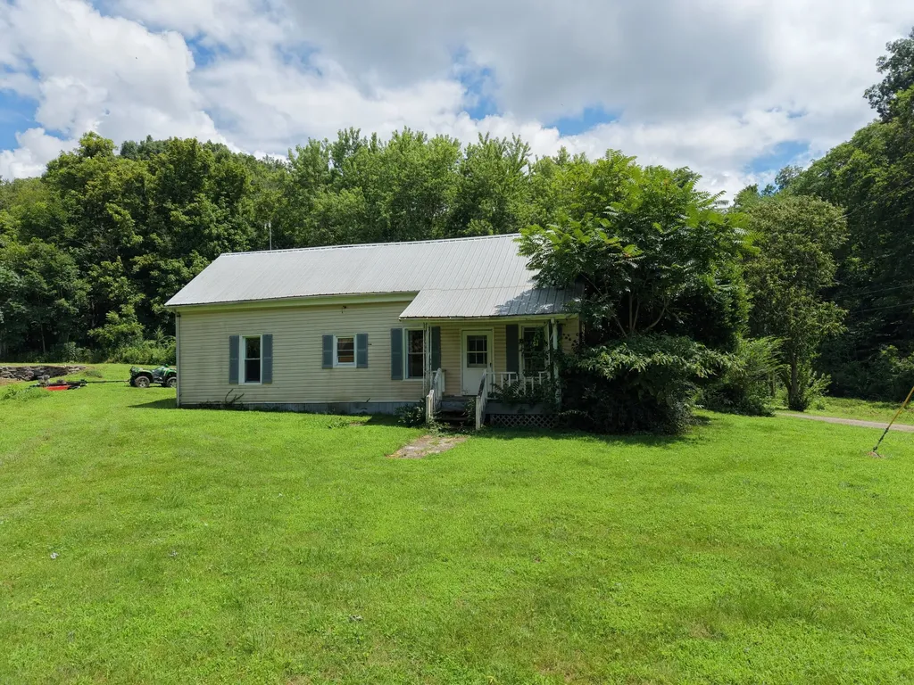 490 Ford Hollow Road Hartsville TN 37074